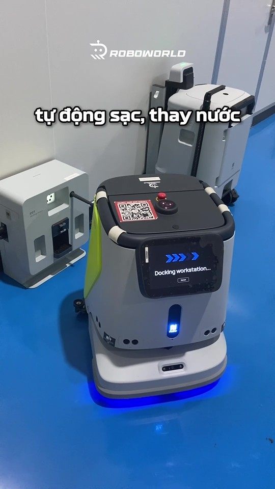 CC1 tự về trạm sạc và thay nước